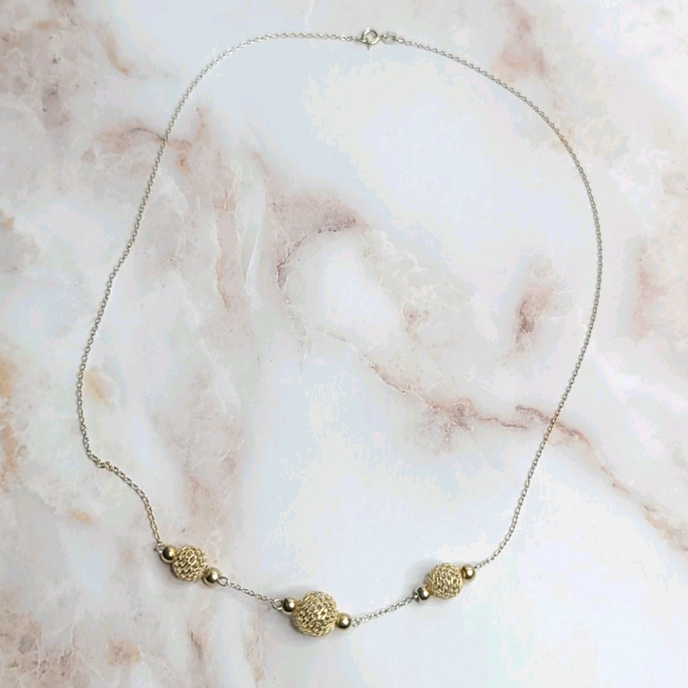 Sterling silver lattice balls necklace 🔥 5/$25 Bundle Sale 🔥